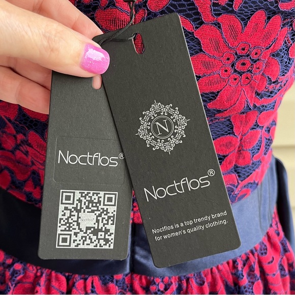 •Noctflos• NWT Lace Fit & Flare Dress - Size Medium - Picture 6 of 9
